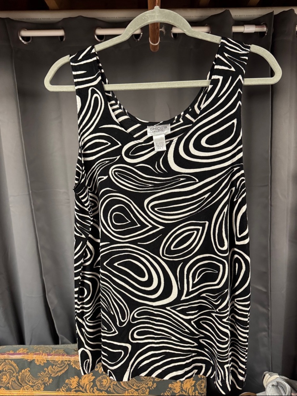 Chico's Black and White Swirl Tank